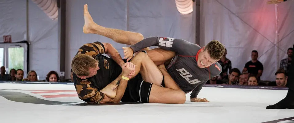 Le CBD : l'allié naturel des combattants de MMA pour une récupération optimale Calm&Co Image